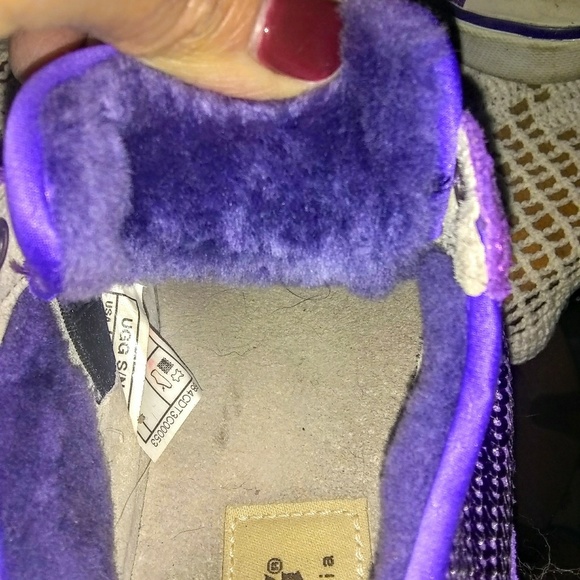 Nice UGGs - Picture 3 of 3